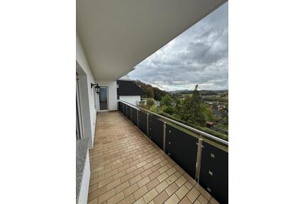 Weitblick über den Odenwald: 3-Zimmer-Maisonette mit Balkon - Mörlenbach