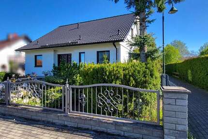 Haus zum Kaufen in Brandis 497.000,00 € 119 m²