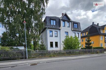 Ein Haus - viele Möglichkeiten - Sanierungsobjekt mit solider Substanz für IHR Projekt - Lauter-Bernsbach Oberpfannenstiel