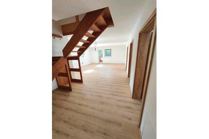 3 Zimmerwohnung - 830,00&nbsp;EUR Kaltmiete, ca.&nbsp; 110,00&nbsp;m&sup2; in Bernried (PLZ: 94505)