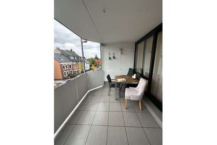 Wohnung zum Mieten in Troisdorf 1.300,00 € 90 m²