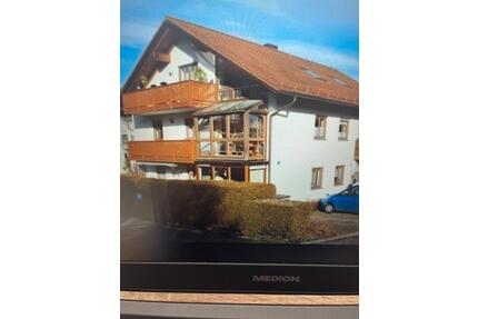 Moderne,helle,großzügige 3-Zimmer DG-Wohnung in Vilshofen - Vilshofen an der Donau