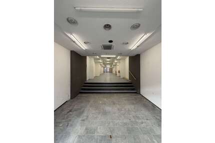 Einzelhandel in Mölln 1.200,00 € 220 m²