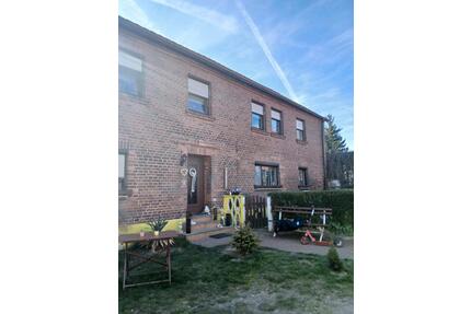 Zweifamilienhaus MIETKAUF - 800,00&nbsp;EUR Kaltmiete, ca.&nbsp; 160,00&nbsp;m&sup2; in Bad Schmiedeberg (PLZ: 06905)
