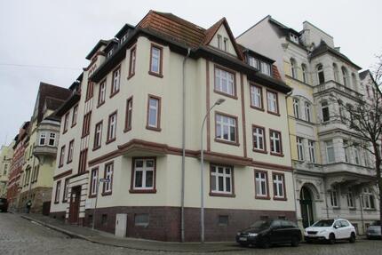 4-Raum-Wohnung im 1. OG mit kleinem Balkon - Zeitz