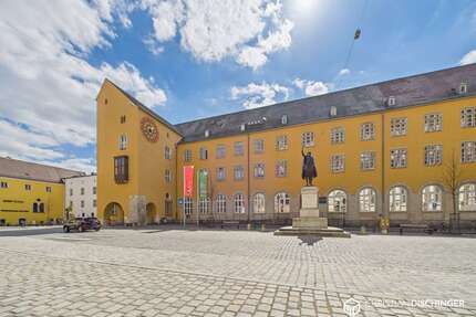 Einzelhandel in Regensburg 11.044,00 € 502 m²