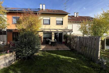 Ein echtes Raumwunder! Top gepflegtes Reihenmittelhaus mit viel Platz für die ganze Familie! - Gäufelden Öschelbronn