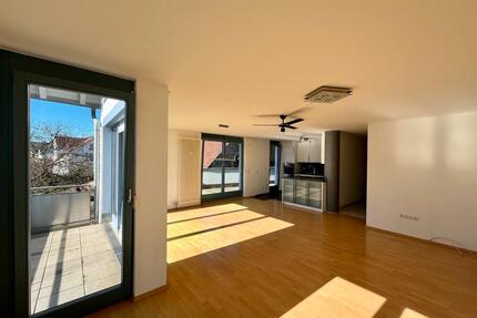 Großzügige 4-Zimmer-Wohnung mit Terrasse in Herrenberg