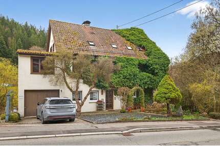 Haus zum Kaufen in Höfen 496.000,00 € 346 m²