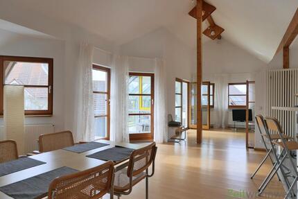 (EF1327_M) Fulda: Großenlüder, großzügiges möbliertes XL-Apartment mit Balkon, Wintergarten, Carport und Service