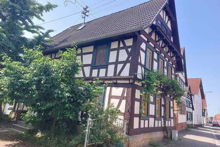 Haus zum Kaufen in Kandel 275.000,00 € 168 m²