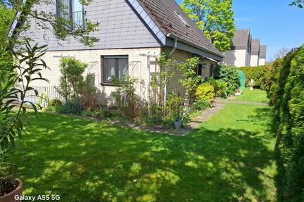 Freistehendes Einfamilienhaus - 750.000,00&nbsp;EUR Kaufpreis, ca.&nbsp; 160,00&nbsp;m&sup2; in Troisdorf (PLZ: 53840)