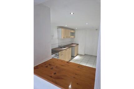 2 Zimmer Souterrain Wohnung mit Terrasse - Ludwigshafen am Rhein Ludwigshafen-Oggersheim