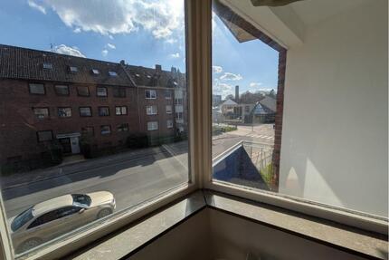 Einfache 1-Zimmer-Wohnung mit Balkon - günstig & zentral gelegen - Wilhelmshaven Heppens