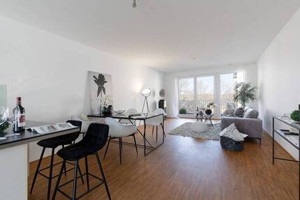 Wohnen am Rhein: Helle, barrierearme 3-Zimmer-Wohnung mit zwei Balkonen + zwei Tiefgaragenplätzen - Mainz Altstadt