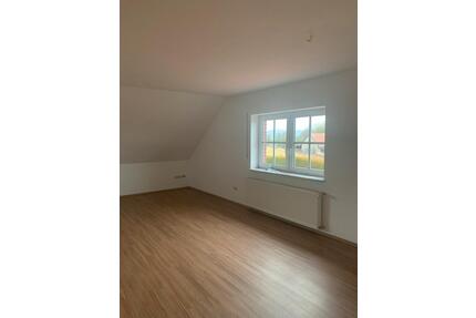 Charmante lichtdurchflutete 3 Zimmer Wohnung, Altenbeken-Schwaney