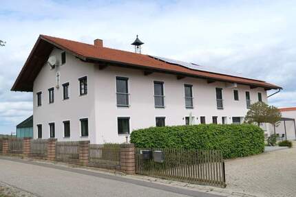 Exclusives Anwesen in idyllischer Weilerlage mit großzügigem Grundstück und vielseitigen Nutzungsmöglichkeiten nähe Vilsbiburg - Bodenkirchen-Götzdorf