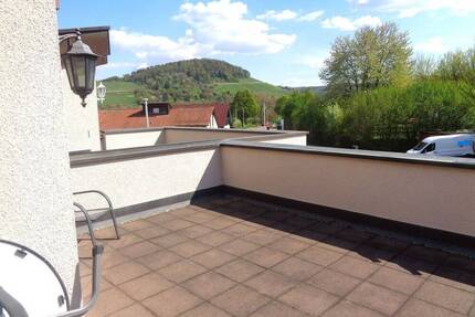 FRÜHSTÜCK AUF DER DACHTERRASSE? Gepflegtes sonn. Einfamilienhaus (RMH) mit kl.Garten in ruhiger Lage am Stadtrand von Winnenden - Schelmenholz