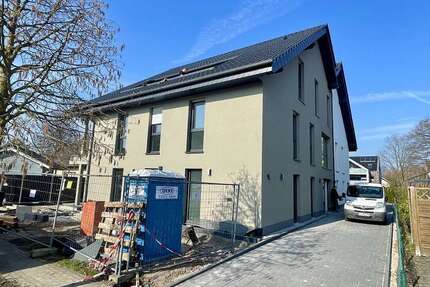 Wohnung zum Kaufen in Schloß Holte-Stukenbrock 325.000,00 € 79.36 m²