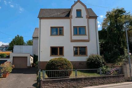 Einfamilienhaus mit Garten und Garage zu einem attraktiven Preis - Mülheim-Kärlich