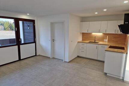 Gemütliche 3-Zimmer-Wohnung mit Balkon, Schwimmbecken und traumhafter Schwarzwald-Lage! - Freudenstadt