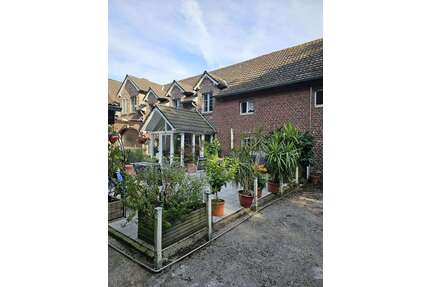 Haus zum Mieten in Kaarst 1.520,00 € 160 m²