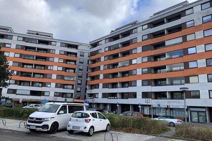 Damp - Ostsee: Feine möblierte 2 Zimmer Ferienwohnung mit Pott u. Pann,Loggia, Stellplatz und Keller