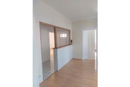 Praxis Büroräume - 1.100,00&nbsp;EUR Kaltmiete, ca.&nbsp; 9,65&nbsp;m&sup2; in Haigerloch (PLZ: 72401)