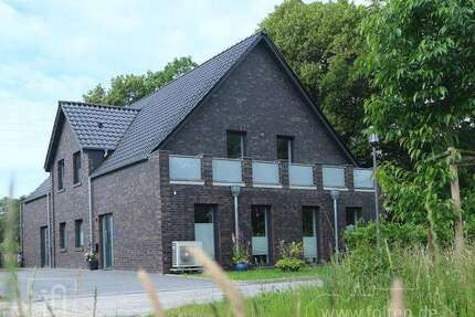 Haus zum Mieten in Leer (Ostfriesland) 1.400,00 € 133.54 m²