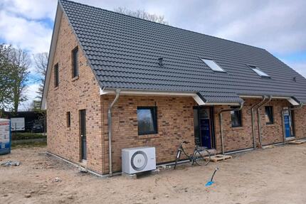 Doppelhaushälfte zur MieteErstbezug120m2KfW-40 NeubauOeversee