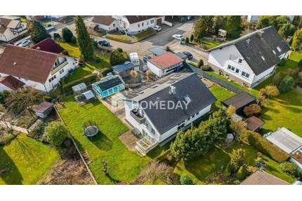 Großzügiges EFH mit zwei Wohneinheiten, Spa-Bereich und Außenpool auf traumhaftem Grundstück - Illertissen Tiefenbach