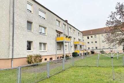 Wohnung zum Kaufen in Weißenfels 68.000,00 € 66 m²