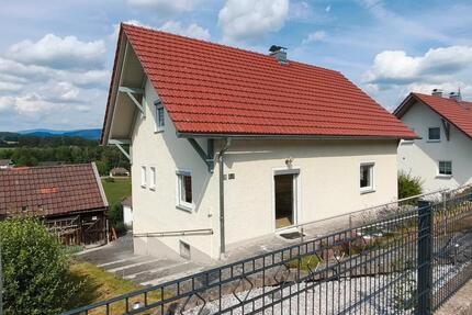 Gepflegtes Einfamilienhaus in ruhiger Aussichtslage - Teisnach