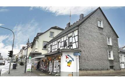 Historisches Wohn- und Geschäftshaus mit Potenzial im Herzen von Niedersprockhövel