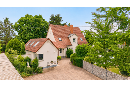 Haus zum Kaufen in Zeiskam 1.430.000,00 € 285 m²