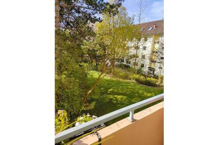 Geräumige Familienwohnung mit Balkon in Steinbach