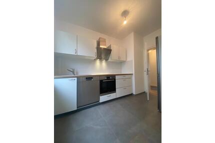 Helle 5,5 Zi-Whg. Hochparterre mit Garten - Fellbach