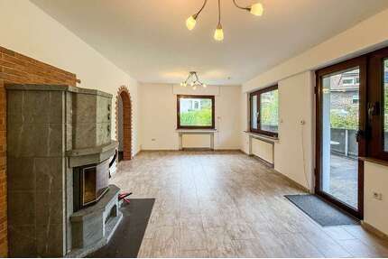 Haus zum Kaufen in Lohmar 450.000,00 € 188.86 m²