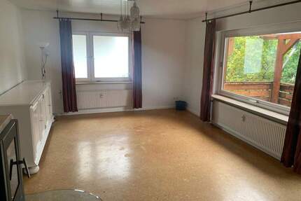 5 Zimmer OG + überdachter Balkon & verglaste Loggia | bezugsfrei | provisionsfrei - Neckartailfingen