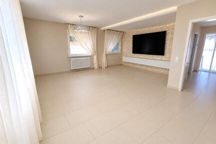 Schöne 4-Zimmerwohnung - 1.900,00&nbsp;EUR Kaltmiete, ca.&nbsp; 130,00&nbsp;m&sup2; in Sankt Leon-Rot (PLZ: 68789)