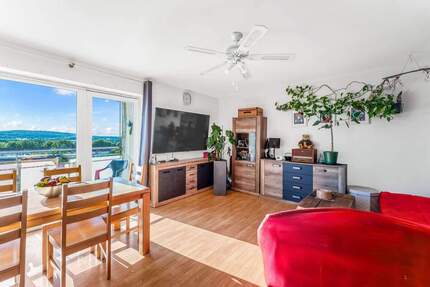 Jetzt einziehen - Großzügige 3-Zi-Wohnung mit Balkon und Stellplatz in Fürth (Hardhöhe)