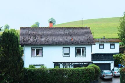 Großzügiges Einfamilienhaus mit Pool & Whirlpool in Feldrandlage - Jossgrund