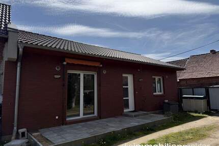 2 Häuser! Platz für die ganze Familie- Liebevoll saniertes Bauernhaus + Town & Country Bungalow und Backsteinscheue - Luckau Willmersdorf-Stöbritz