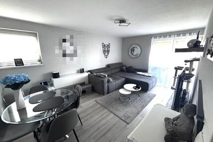Helle 3 - Zimmer-Wohnung mit Balkon und moderner Austattung - Leonberg