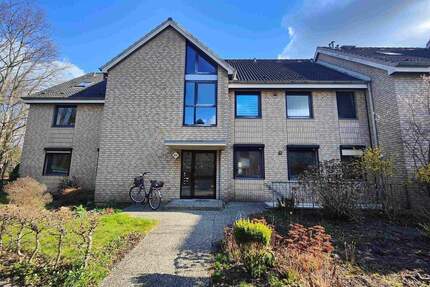 Renovierte, vermietete 2-Zimmer-Erdgeschosswohnung mit Gartenanteil und Garage in Elmshorn