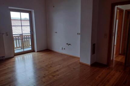 Kleine Wohnung in Burggen - 500,00&nbsp;EUR Kaltmiete, ca.&nbsp; 38,00&nbsp;m&sup2; in Burggen (PLZ: 86977)