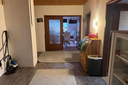 wohnung in wingst nähe Bahnhof - 1.100,00&nbsp;EUR Kaltmiete, ca.&nbsp; 155,00&nbsp;m&sup2; in Wingst (PLZ: 21789)