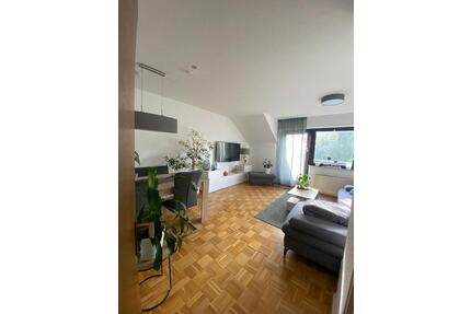 Eigentumswohnung, 2 Zimmer mit Balkon und Einzelgarage - Würselen