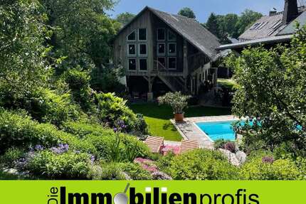 Haus zum Kaufen in Regnitzlosau 499.500,00 € 280 m²