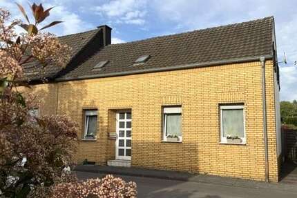 Haus zum Kaufen in Grefrath 249.000,00 € 107.67 m²
